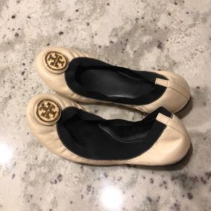 Tory Burch women’s ballet flat